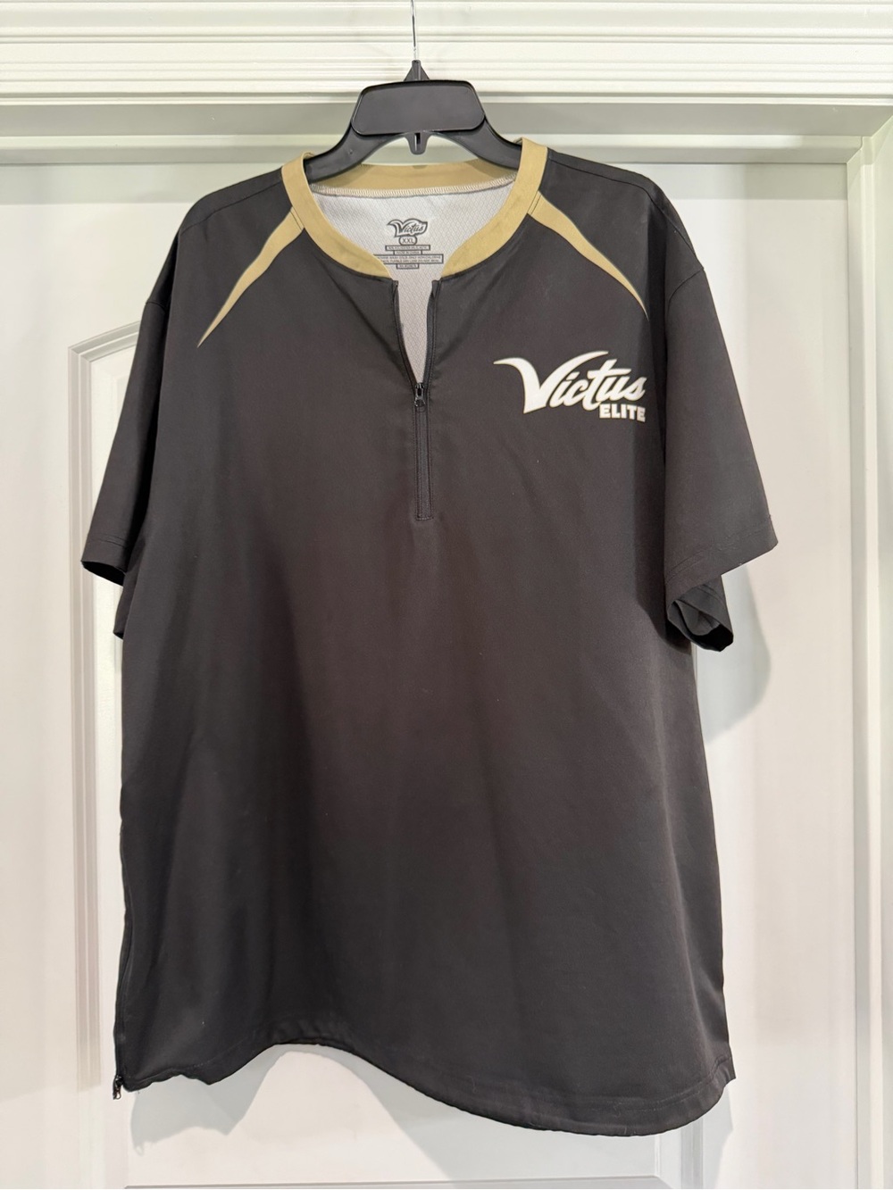 Victus Elite Men’s Black Short-Sleeve Jersey with Tan Accents